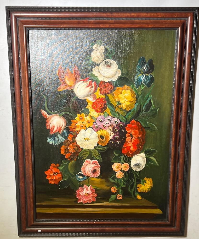 A pair of floral stillifes ( oil on canvas )