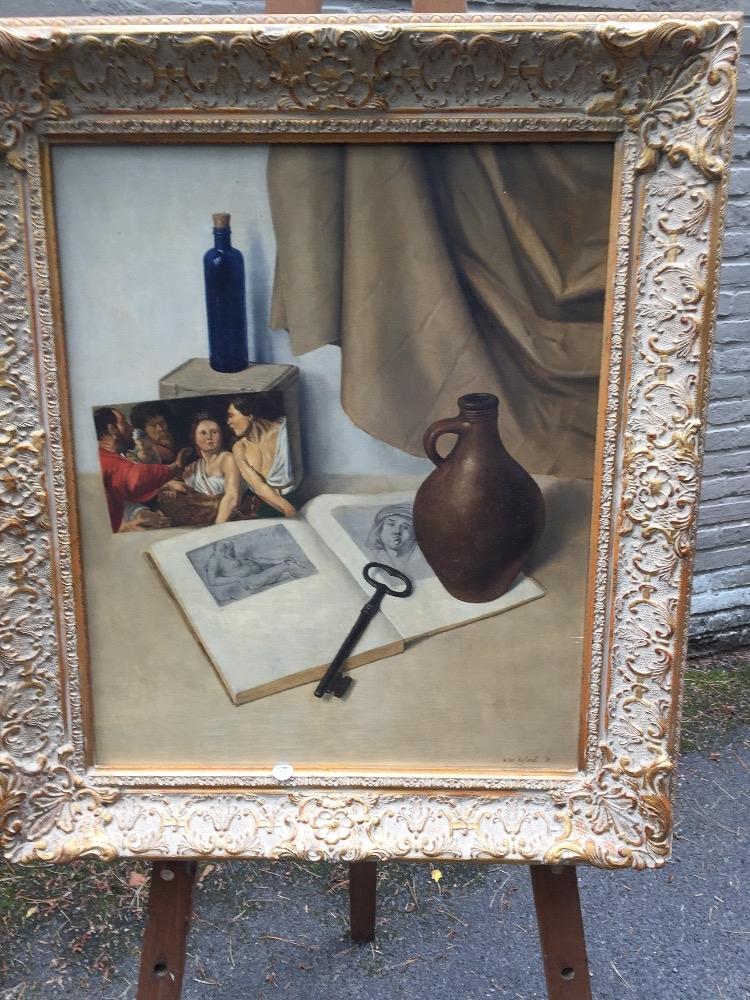 Stillife with art